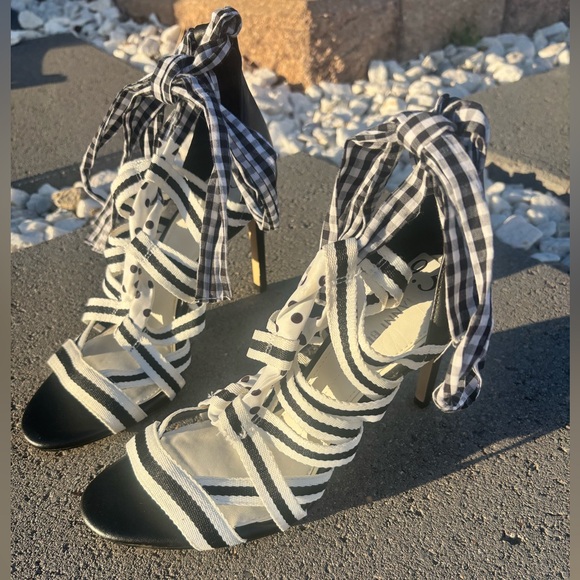 Gianni Bini Black and White Abrianna Gingham Lace-up Stiletto Sandals - Picture 5 of 14